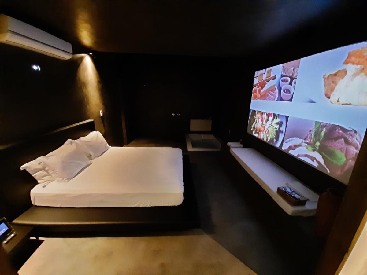 Luv Gardens Motel - Adults Only Caxias do Sul Luaran gambar
